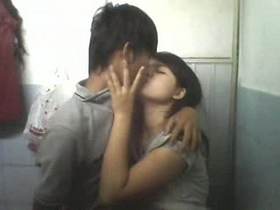 Indonesian teenager enjoys sexual pleasure