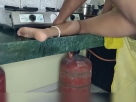 Tamil friends recite Bondati Tangachi in the kitchen