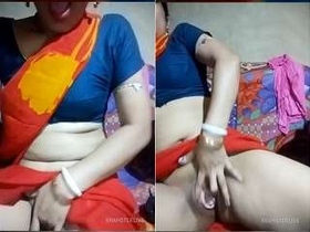 Horny babe displays her wet pussy in a steamy video
