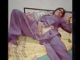 Desi aunty's pussy on display