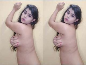 Beautiful girl gives a blowjob and gets fucked