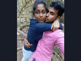 MMS porn featuring Indian college lover