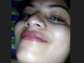 Stunning Indian bhabhi's hairy pussy gets wet and wild