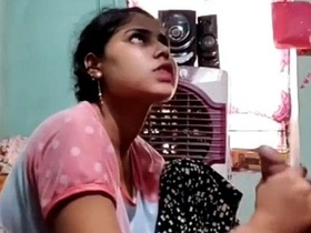 Desi Bhabhi gives a handjob and sucks in Kanpur