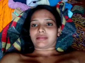 Desi babe with big boobs and hairy pussy flaunts her beauty