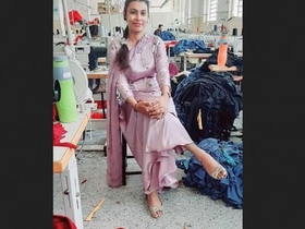 Indian girl gives a blowjob in Punjabi