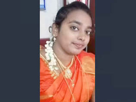 Tamil girl flaunts her breasts and vagina on VK