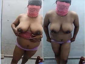 Desi Tamil wife strips down to her lingerie and teases in sari