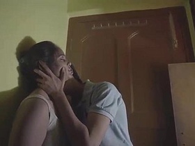 Newlywed couple enjoys steamy sex in pigeon-hole position