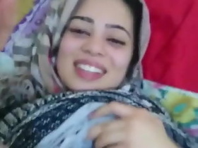 Muslim babe in hijab cooks up a storm