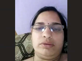Excited Indian bhabhi craves sexual release
