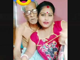 Desi bhabhi on TikTok enjoys intimate moments with older man