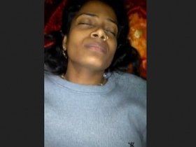 Indian babe enjoys intense anal sex