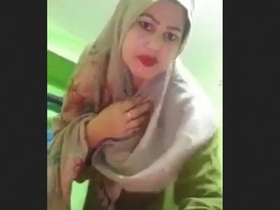 Naughty Indian wife goes nude in front of camera