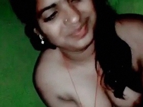 Desi man masturbates to client's video of big dick handjob