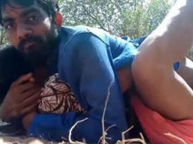 Desi couple enjoys outdoor sex in their village