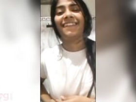 Girlfriend shows her big boobs in intimate selfies
