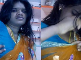 Bhabhi in saree at home
