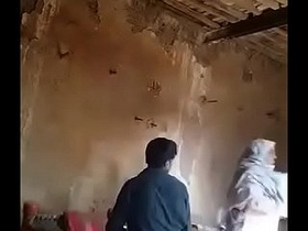 Pakistani mature mom seduces young couple in public