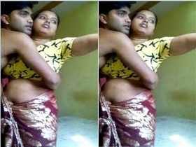 Desi girl fucks with her boyfriend in hotel room