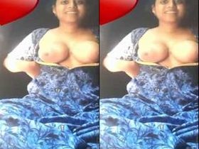 Desi Tamil babe flaunts her big boobs on video call in exclusive video