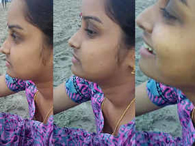 Desi aunt flaunts her bikini top on the beach