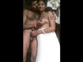 Aunty Kannada gets fucked in steamy video