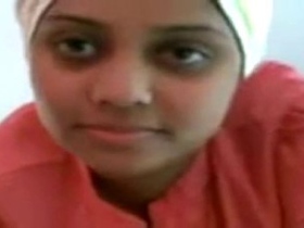 Tamil college girl's XXX video: Agavip's blowjob and sex scandal