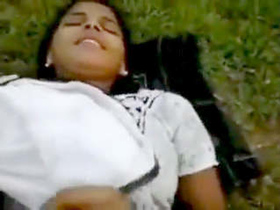 Outdoor sex in a village between a couple of desis