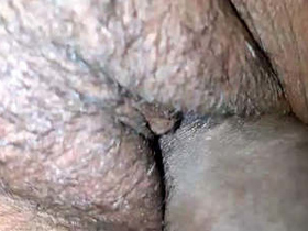 Bhabhi's pussy gets close-up attention in doodh-drinking video