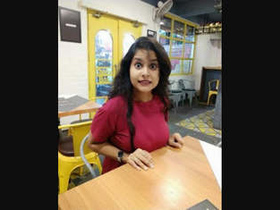 Desi beauty's first MMS leak unveiled