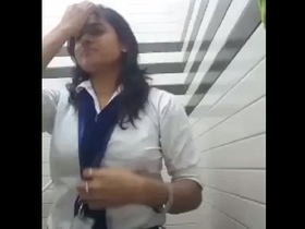 Nude Indian girl masturbates with dildo in video