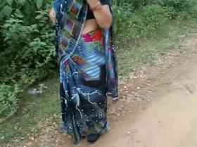 Tia Ko Pataya's MILF Aunty gets fucked on the highway