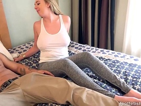 Brooke Wylde's daily foot fetish indulgence