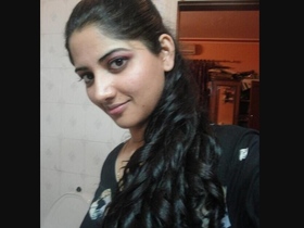Bhabi's beautiful MMS video goes viral