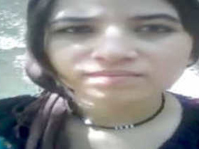 Pakistani amateur girl gets picked up and has sex in a hotel room