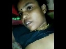 Desi woman gets fucked in the village
