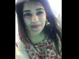 Cute desi bhabi flaunts her big boobs
