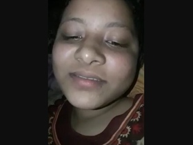 Bhabi's stunning body and seductive moves while fingering