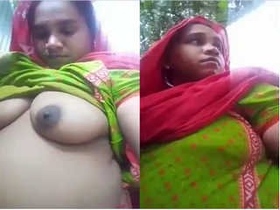 Bhabhi's boobs and pussy on display for her boyfriend