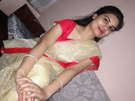 Desi bhabhi's nude selfies for your viewing pleasure
