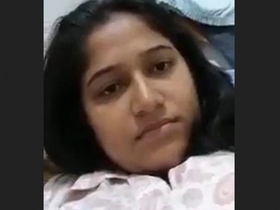 Aldeia bhabi indulges in solo play in the village