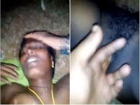 Desi girl gets naughty with her boyfriend in a hot video