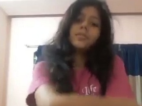 Indian teen's nude selfies highlight her beauty in solo video