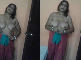 Husband cheating on wife with Randy: Indian wife gets angry
