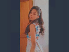 Cute girl flaunts her natural body in a video clip