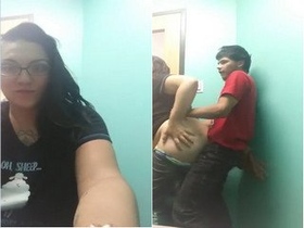 Bangla labour has sex with a married Indian woman