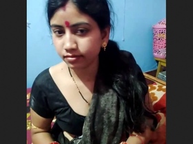 Stunning Bhabhi in hot action