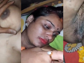 Desi village babe shows off her body and masturbates in a nude video