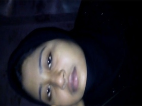Bengali Muslim girlfriend sends MMS of her sex video